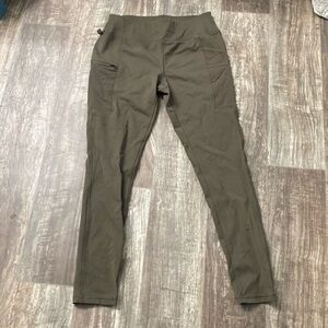 New Never Worn Fitted Carhartt Pants